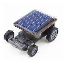 Protótipo de carrinho movido a energia solar.