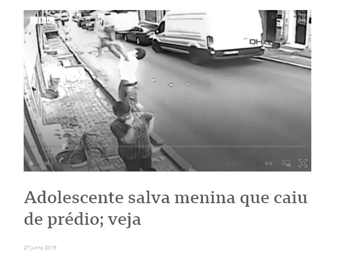 Tirinha: um homem fura uma lata de líquido com um único orifício e o líquido não sai; ao fazer um segundo furo, o líquido escoa